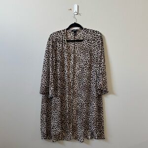 Torrid women’s leopard printed short sleeve flowy kimono cover up